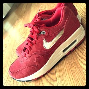 Women’s Nike Air Max 1